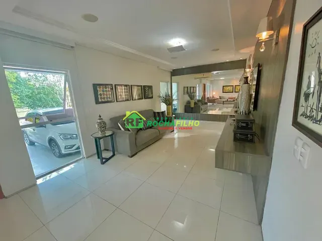 Casa com 700m², à venda, no bairro São Cristóvão em Teresina