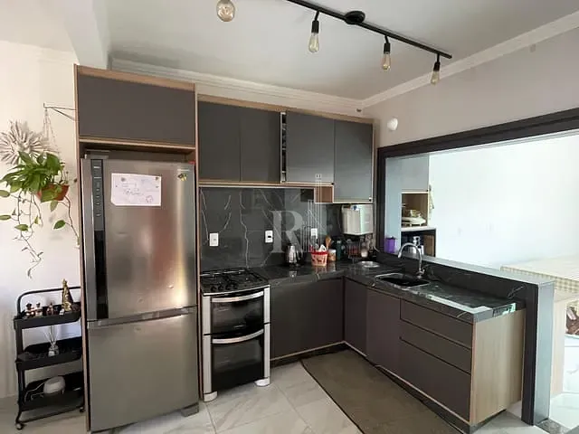 Casa com 220m² 3 quartos e 2 banheiros, à venda, no bairro Areias  em Tijucas