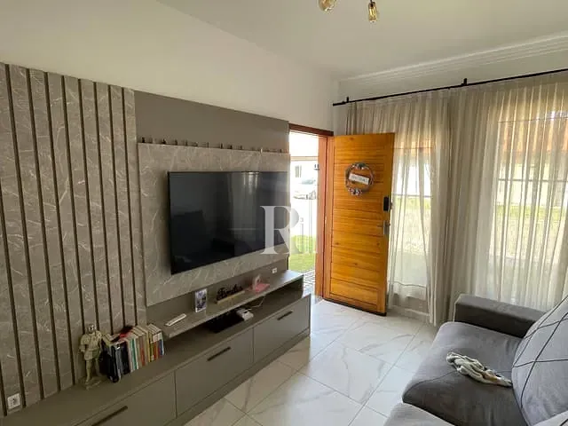 Casa com 220m² 3 quartos e 2 banheiros, à venda, no bairro Areias em Tijucas