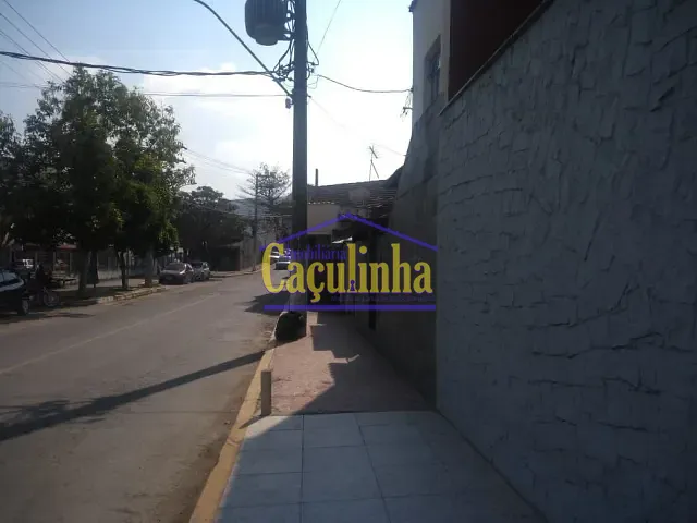 Casa com 1m² 3 quartos e 1 banheiro, à venda, no bairro Centro em Barra do Piraí