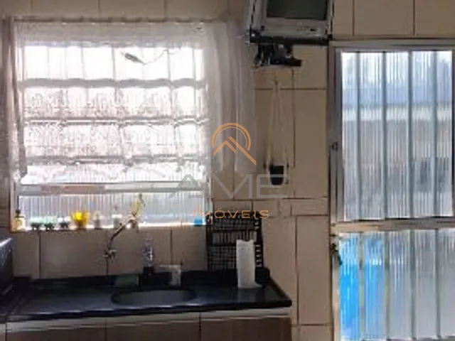 Casa 2 quartos e 1 banheiro, à venda, no bairro Fragata em Pelotas
