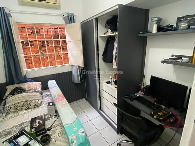 Casa com 216m² 3 quartos e 1 banheiro, à venda, no bairro Renascença em Teresina