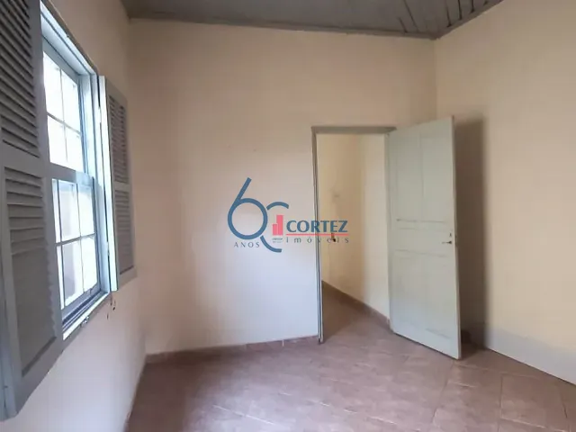 Casa com 185m² 2 quartos e 1 banheiro, à venda, no bairro Vila Saibreiro em Rio Claro