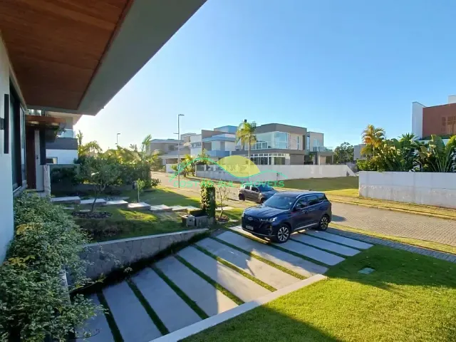 Casa com 369m² 3 quartos e 4 banheiros, à venda, no bairro Morro das Pedras em Florianópolis