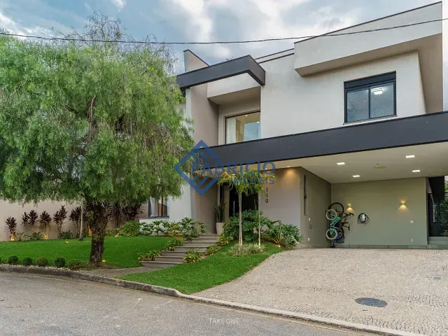 Casa com 405m² 3 quartos e 5 banheiros, à venda, no bairro Condominio Piccolo Villaggio em Louveira