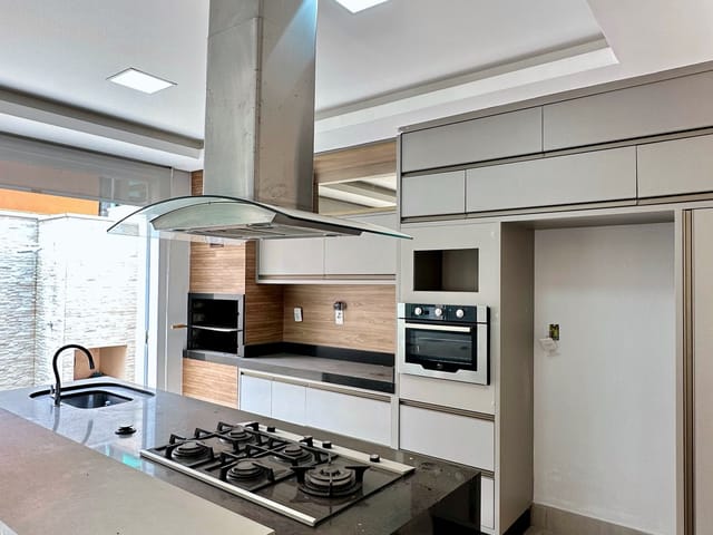 Casa com 129m² 3 quartos e 3 banheiros, à venda, no bairro Ribeirão do Lipa em Cuiabá