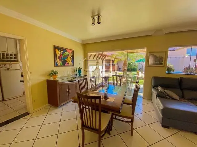 Casa com 502m² 6 quartos e 8 banheiros, à venda, no bairro Mediterrâneo em Londrina