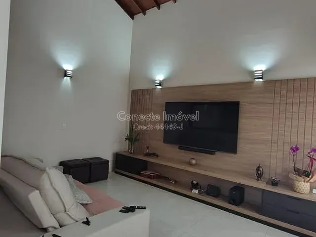 Casa 3 quartos e 4 banheiros, à venda, no bairro Chácara São João em Jaguariúna