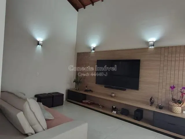 Casa 3 quartos e 4 banheiros, à venda, no bairro Chácara São João em Jaguariúna