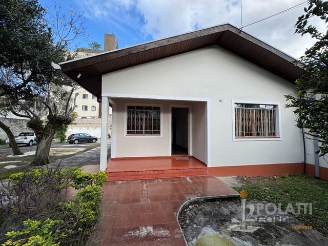 Prédio com 875m², para alugar, no bairro Bacacheri em Curitiba