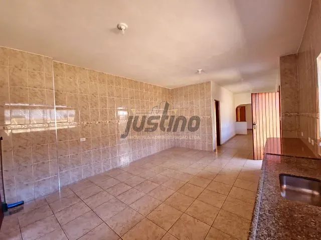 Casa com 400m² 3 quartos e 2 banheiros, à venda, no bairro Vila São Paulo em Itanhaém