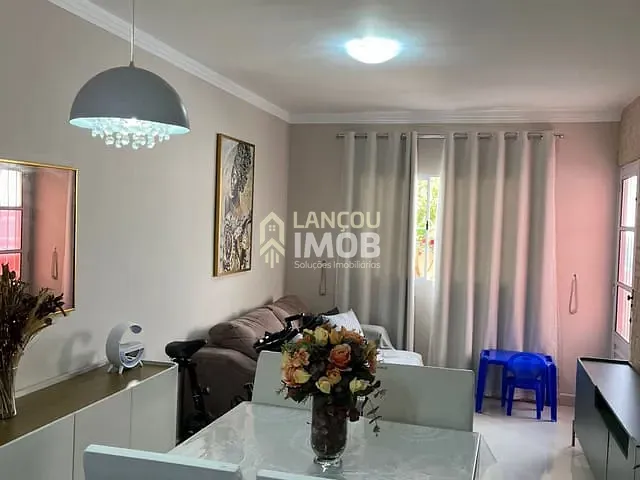 Casa 2 quartos e 1 banheiro, à venda, no bairro Residencial Santa Giovana em Jundiaí