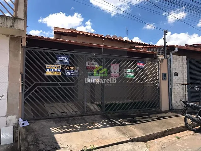 Casa 3 quartos e 2 banheiros, à venda, no bairro Jardim Vila Rica em Lavras