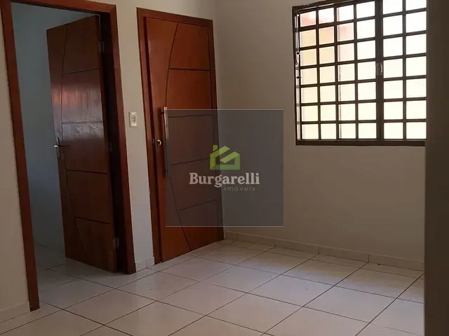 Casa 3 quartos e 2 banheiros, à venda, no bairro Jardim Vila Rica em Lavras