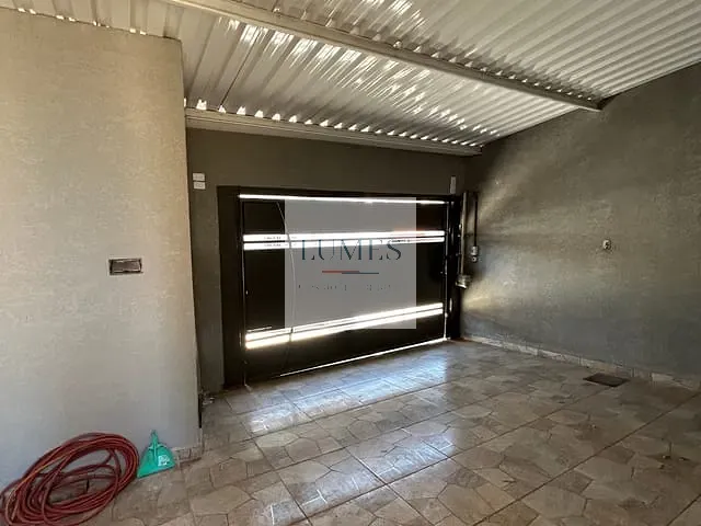 Casa 4 quartos e 3 banheiros, à venda, no bairro Jardim Mirandola em Americana