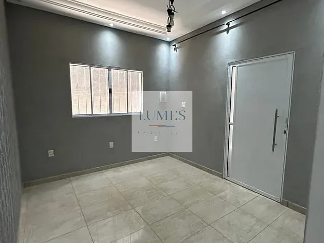 Casa 4 quartos e 3 banheiros, à venda, no bairro Jardim Mirandola em Americana