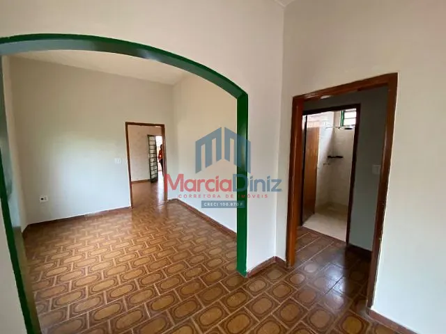 Casa 2 quartos e 2 banheiros, à venda, no bairro Alto Da Estação  em Ituverava