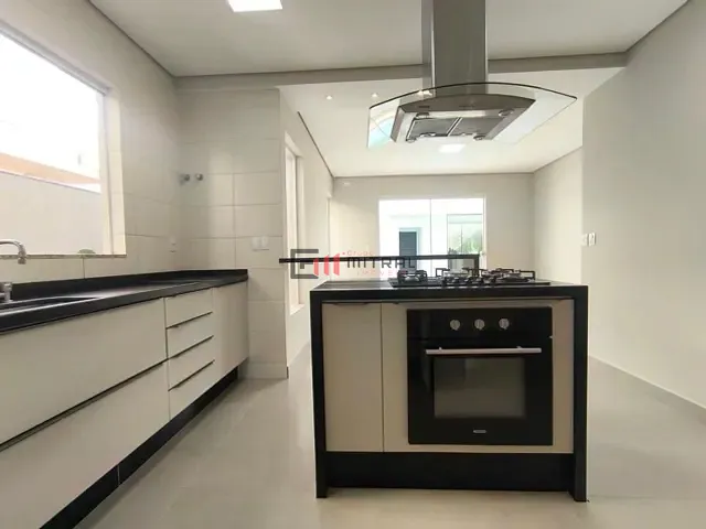 Casa 4 quartos e 1 banheiro, à venda, no bairro Esperança em Londrina