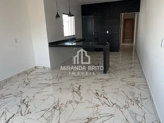 Casa 2 quartos e 1 banheiro, à venda, no bairro Setor Central em Guapó