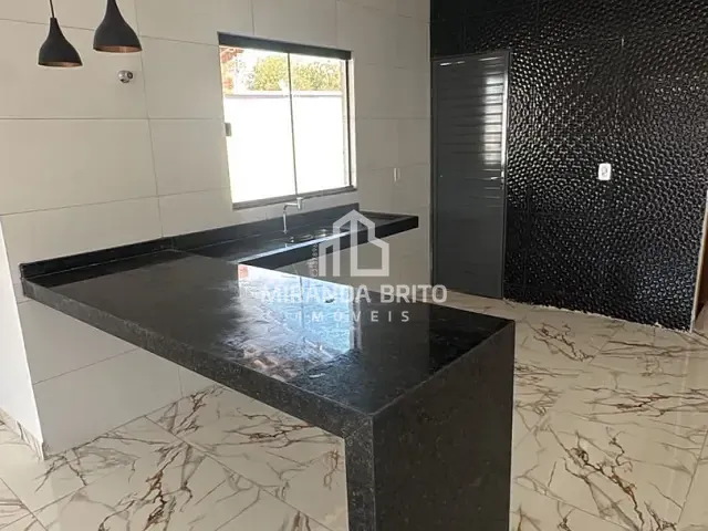 Casa 2 quartos e 1 banheiro, à venda, no bairro Setor Central em Guapó