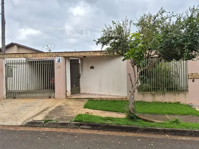 Casa 3 quartos e 2 banheiros, à venda, no bairro Jardim São Vicente Palloti em Londrina