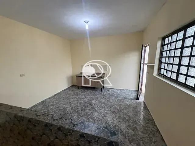 Casa 1 quarto e 1 banheiro, à venda, no bairro Jardim Caicara II em Registro