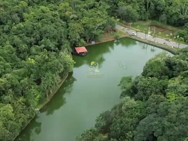 Casa com 591m² 5 quartos e 6 banheiros, à venda, no bairro Condomínio do Lago 3ª Etapa em Goiânia