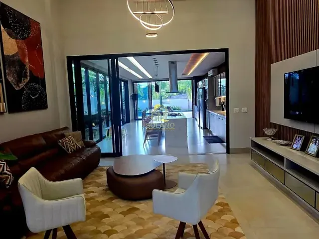 Casa com 591m² 5 quartos e 6 banheiros, à venda, no bairro Condomínio do Lago 3ª Etapa em Goiânia