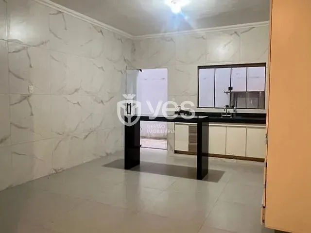 Casa 3 quartos e 2 banheiros, à venda, no bairro Residencial Camuá em Araxá