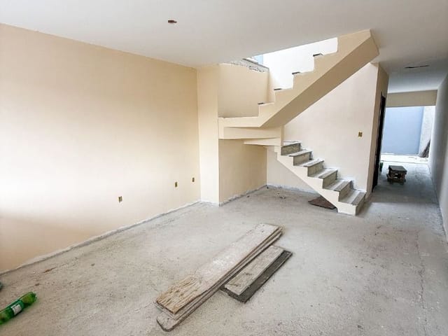 Casa com 125m² 3 quartos e 3 banheiros, à venda, no bairro Granja dos Cavaleiros em Macaé