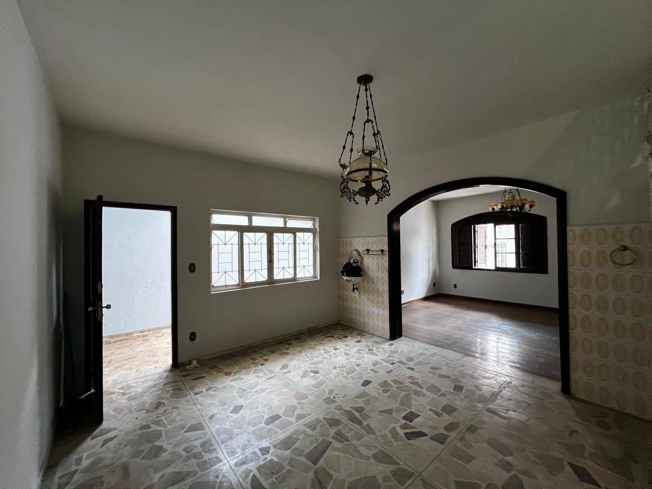 Casa, 4 quartos, 289 m² - Foto 2