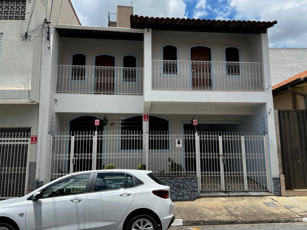 Casa, 4 quartos, 289 m² - Foto 1
