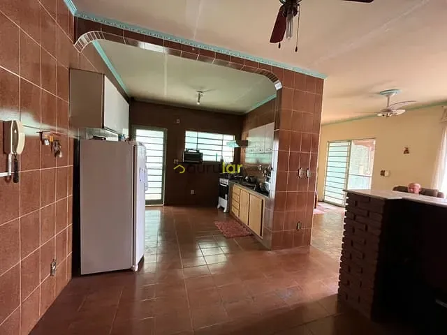 Casa com 225m² 3 quartos e 2 banheiros, à venda, no bairro Vila Bela em Bauru