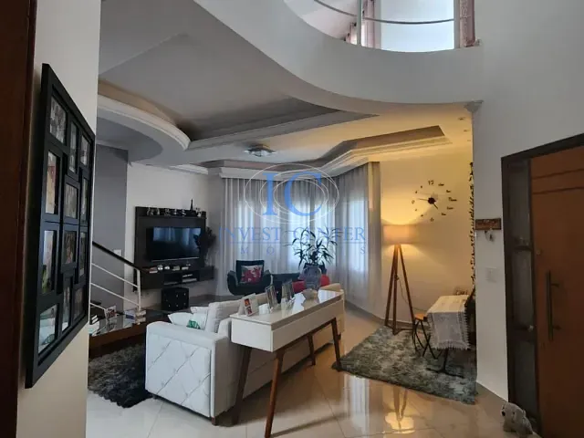 Casa com 300m² 3 quartos e 2 banheiros, à venda, no bairro Condomínio Portal de Itaici em Indaiatuba