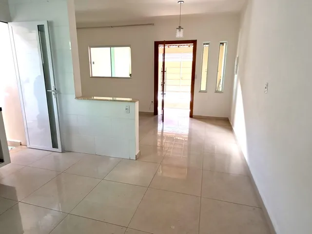 Casa 3 quartos e 3 banheiros, à venda, no bairro Vila Lavínia em Mogi das Cruzes