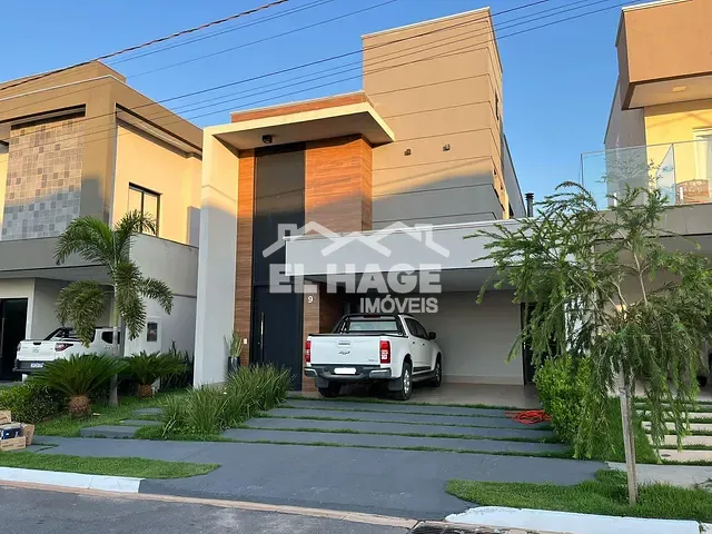 Casa com 250m² 3 quartos e 5 banheiros, à venda, no bairro Loteamento Salvador Costa Marques em Cuiabá