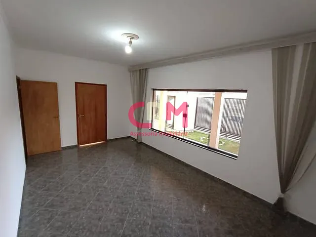 Casa com 360m² 3 quartos e 1 banheiro, para alugar, no bairro Parque Residencial Rincão Novo em Taquaritinga