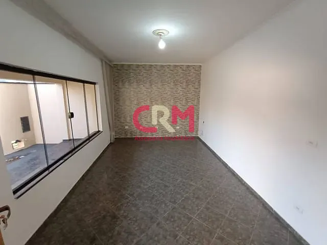 Casa com 360m² 3 quartos e 1 banheiro, para alugar, no bairro Parque Residencial Rincão Novo em Taquaritinga