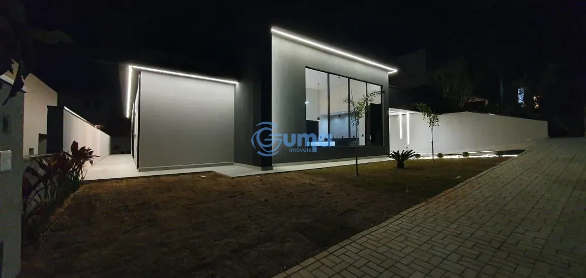 Casa, 3 quartos, 221 m² - Foto 3