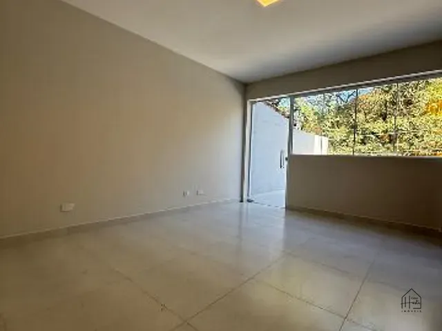 Casa com 160m² 3 quartos e 2 banheiros, à venda, no bairro Barro Branco em Cotia