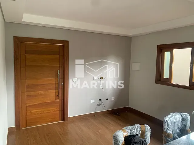 Casa 2 quartos e 1 banheiro, para alugar, no bairro Jardim Sílvia em Embu das Artes