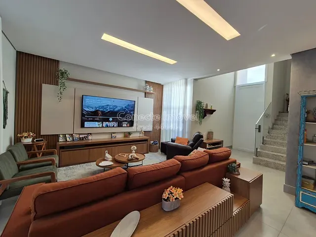 Casa com 407m² 3 quartos e 5 banheiros, à venda, no bairro Vila Jorge Zambon em Jaguariúna