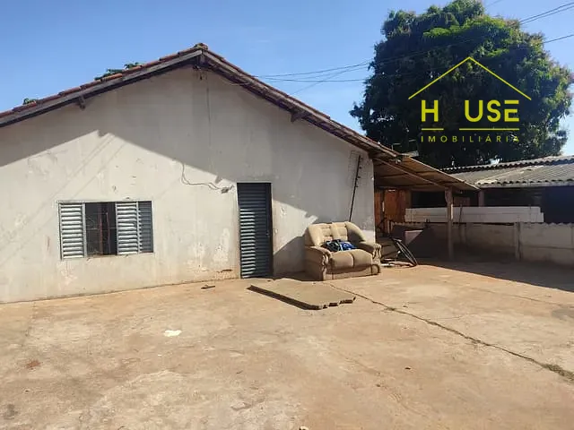 Casa com 315m² 2 quartos e 1 banheiro, à venda, no bairro Estação em Votuporanga