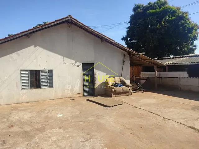 Casa com 315m² 2 quartos e 1 banheiro, à venda, no bairro Estação em Votuporanga