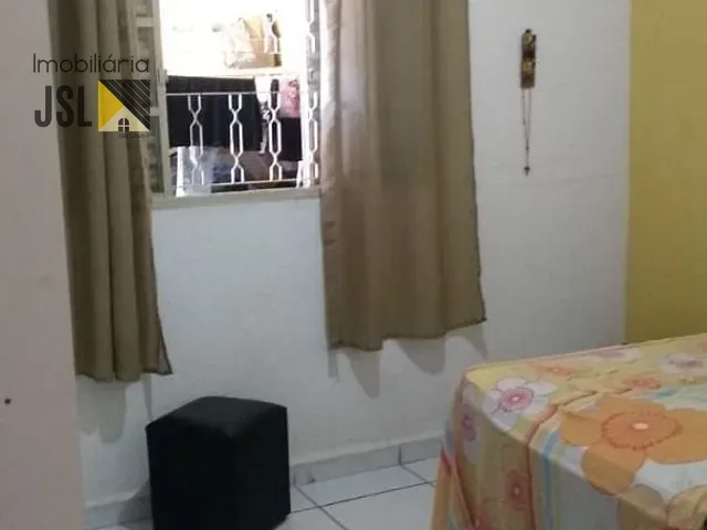 Casa com 225m² 3 quartos e 2 banheiros, à venda, no bairro Vila Menino Jesus em Caçapava