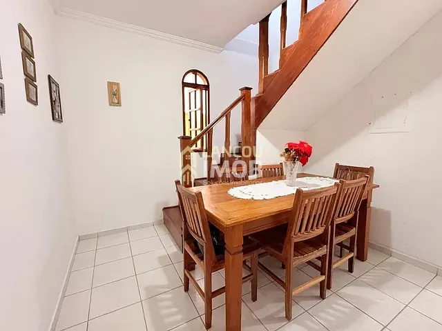 Casa 3 quartos e 3 banheiros, à venda, no bairro Parque Residencial Jundiaí em Jundiaí