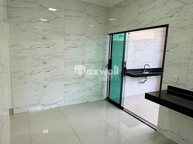 Casa com 114m² 3 quartos e 2 banheiros, à venda, no bairro Jardim Cristalino em Aparecida de Goiânia