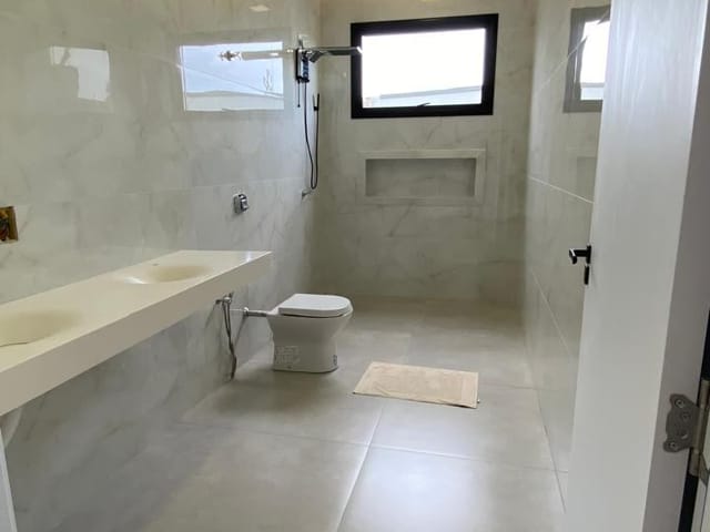 Casa com 386m² 3 quartos e 3 banheiros, à venda, no bairro Aquarela das Artes em Sinop