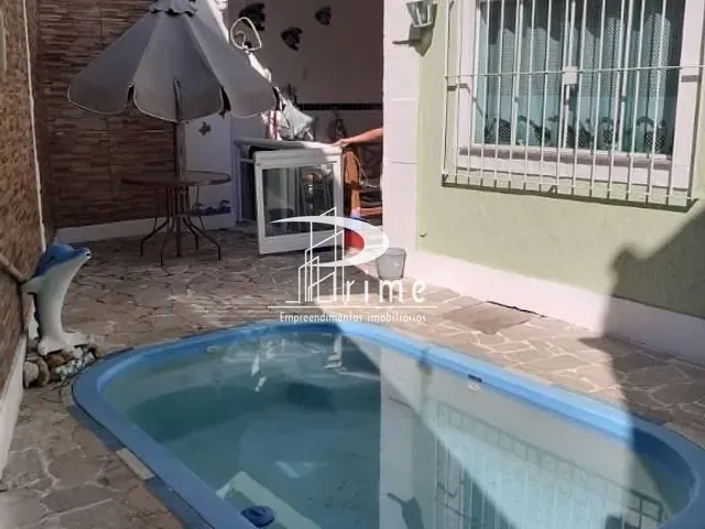 Casa com 321m² 4 quartos e 3 banheiros, à venda, no bairro Piratininga em Niterói