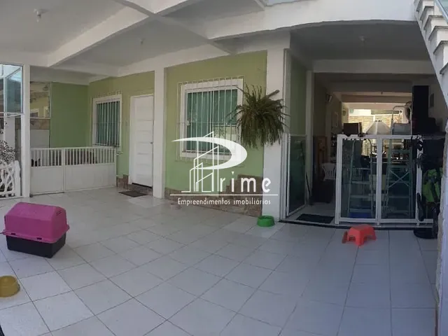 Casa com 321m² 4 quartos e 3 banheiros, à venda, no bairro Piratininga em Niterói